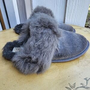 UGG US 8 Gray Suede Sheepskin Scuff Sis Slippers Loungewear Furry Fluffy Warm